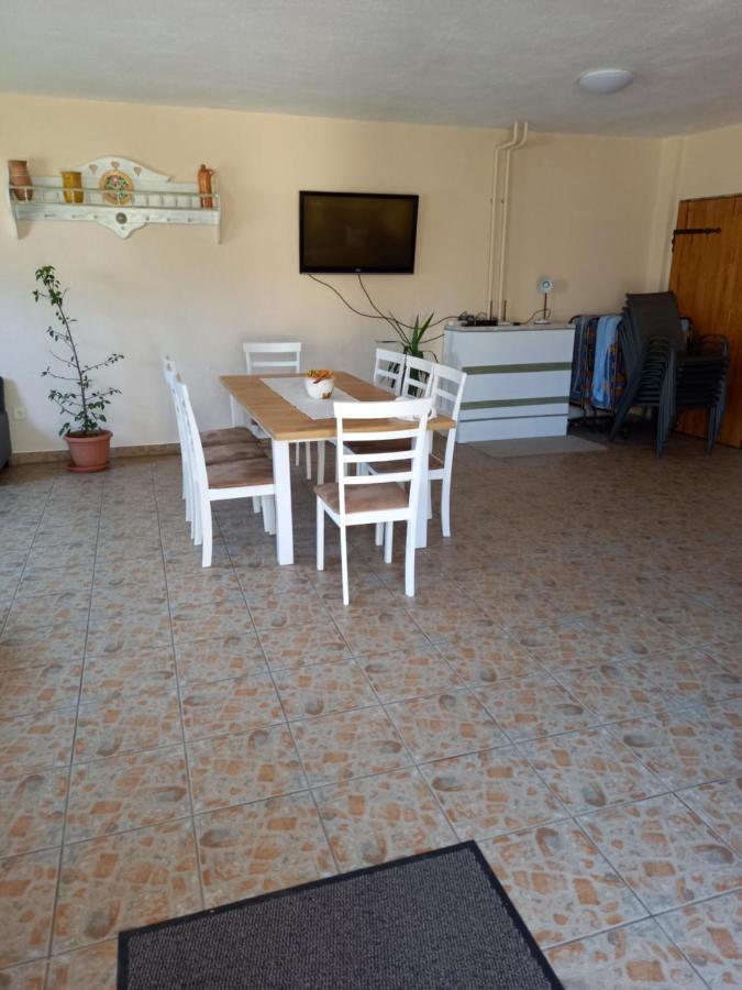 Burai Vendeghaz Hotel Villány Екстериор снимка