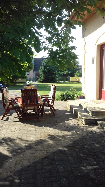 Burai Vendeghaz Hotel Villány Екстериор снимка